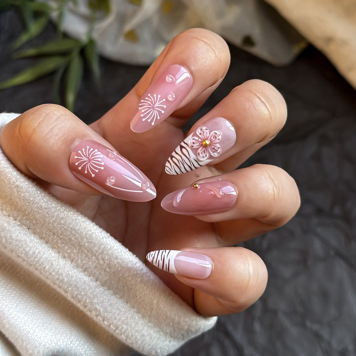 Elegant Floral Design Press-On Nails Stornfield
