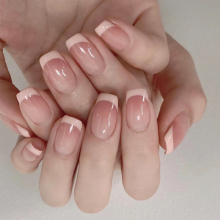 Glossy Nail Set Stornfield