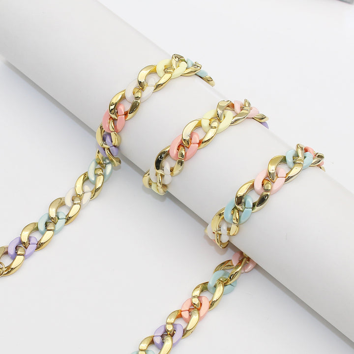Stylish Chain Eyewear Holder Stornfield