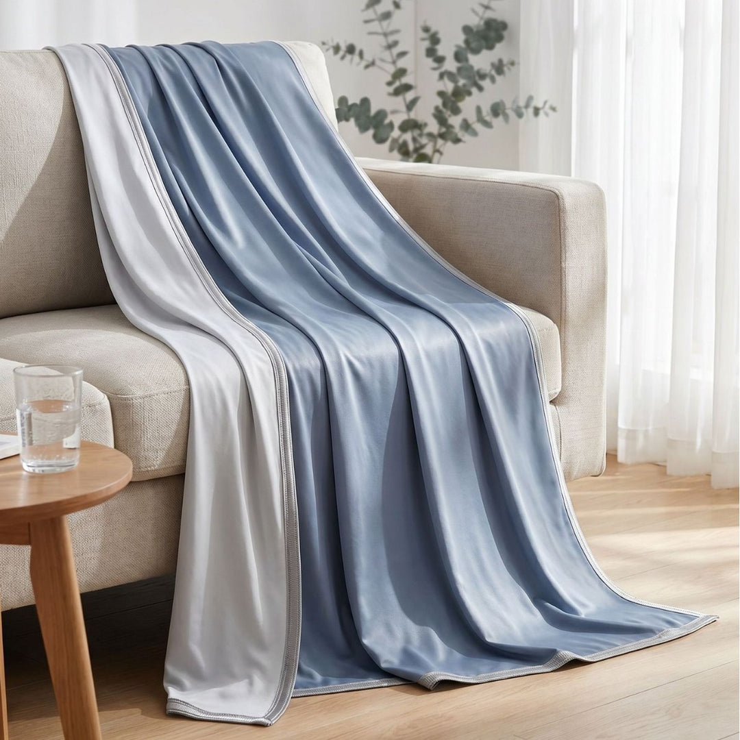 Ladies Premium Travel Blanket with Practical Carry Strap Stornfield