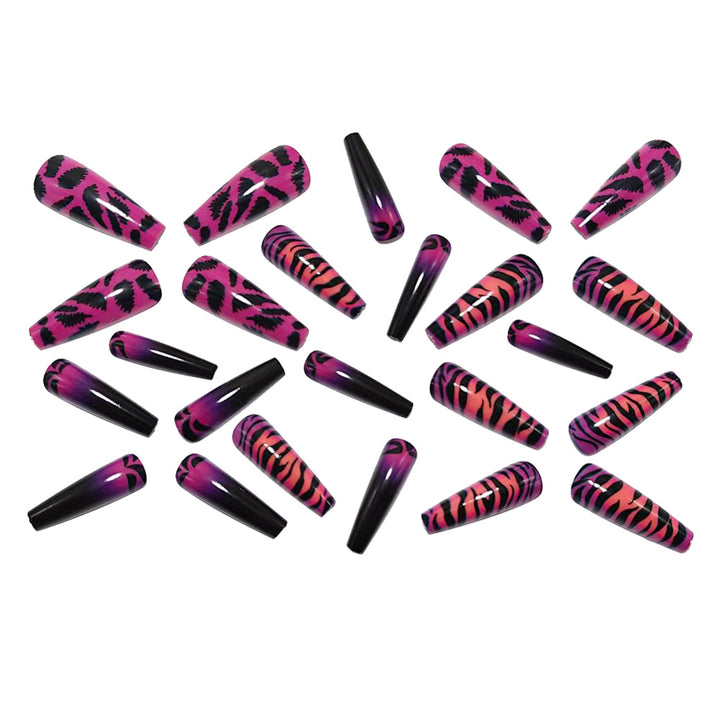 Long Artificial Nails in Trendy Tiger Pattern Stornfield
