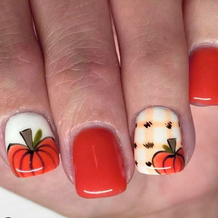 Festive Autumn-Themed Nail Art Stornfield