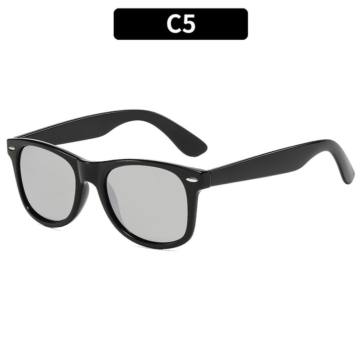 Retro-Inspired Classic Sunglasses