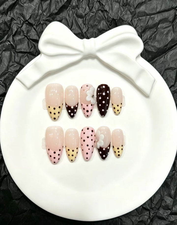 Decorative Press-On Nail Art Set with Floral and Whimsical Designs