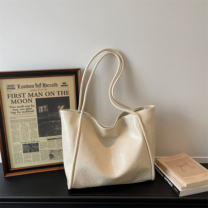 Versatile Soft-Finish Tote Stornfield
