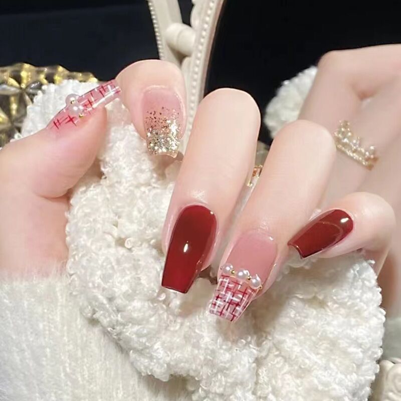 Artistic Nail Extensions with Flower Design Stornfield