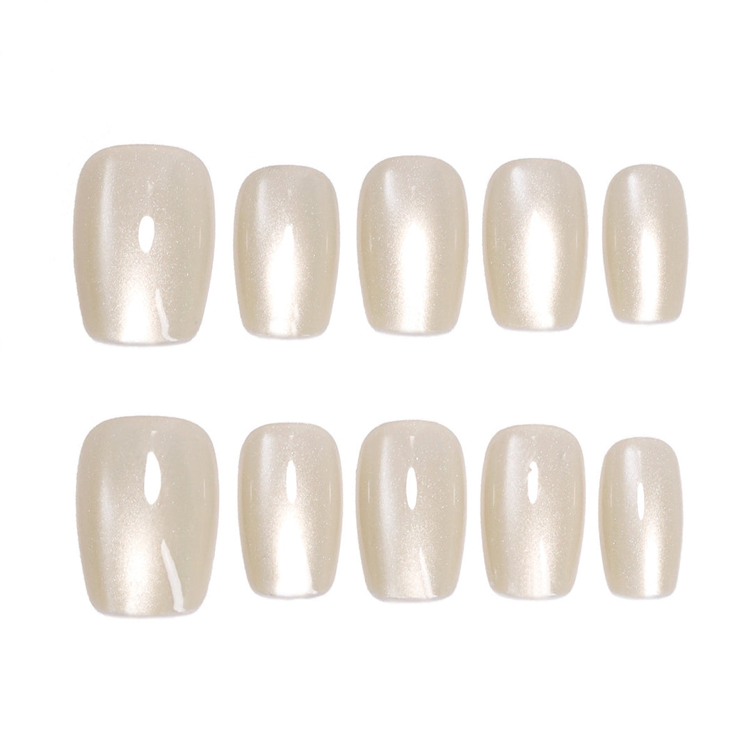 Nail extensions in an elegant look Stornfield