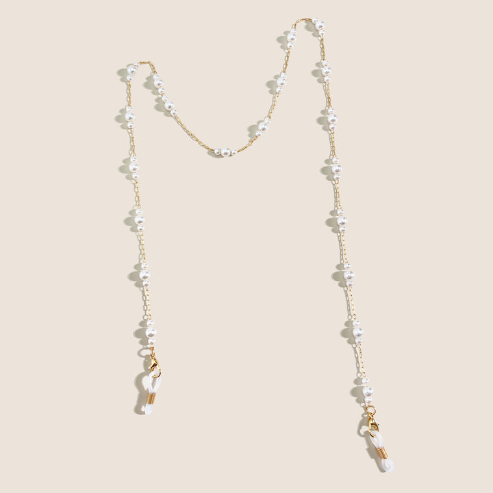 Elegant Pearl-Embellished Eyewear Chain Stornfield