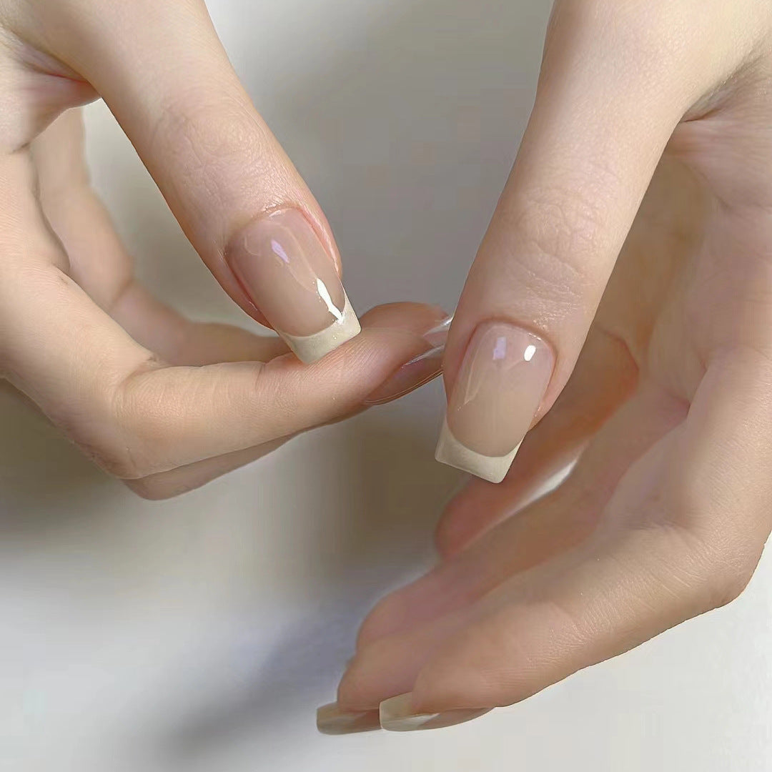 Trendy moon and star design artificial nails Stornfield