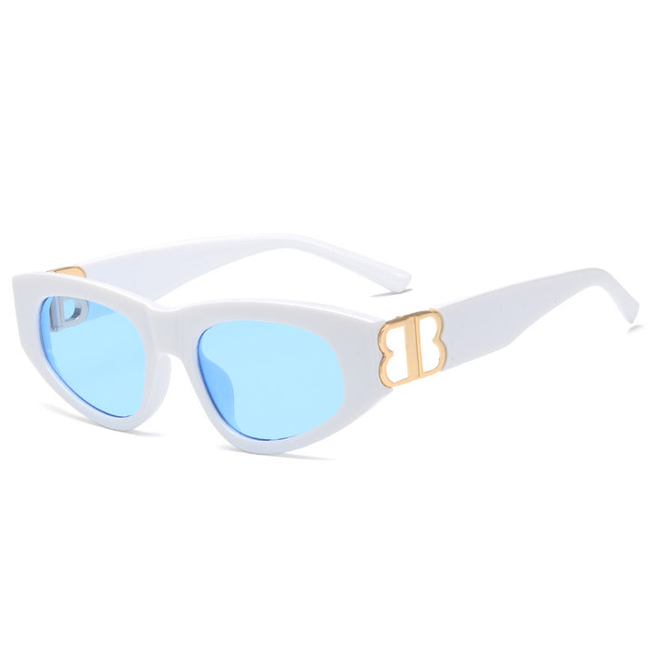 Women Cat-Eye Sunglasses with elegant plastic and luxurious metal details Stornfield