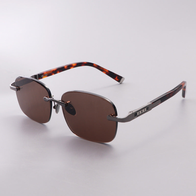 Ladies Elegant Sunglasses in Modern Retro Style Stornfield
