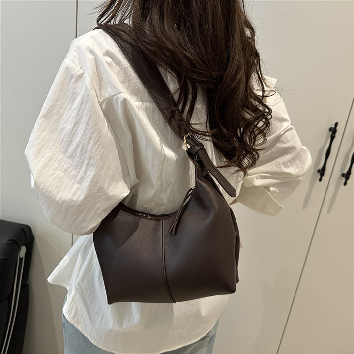 Modern Structured Hobo Bag Stornfield