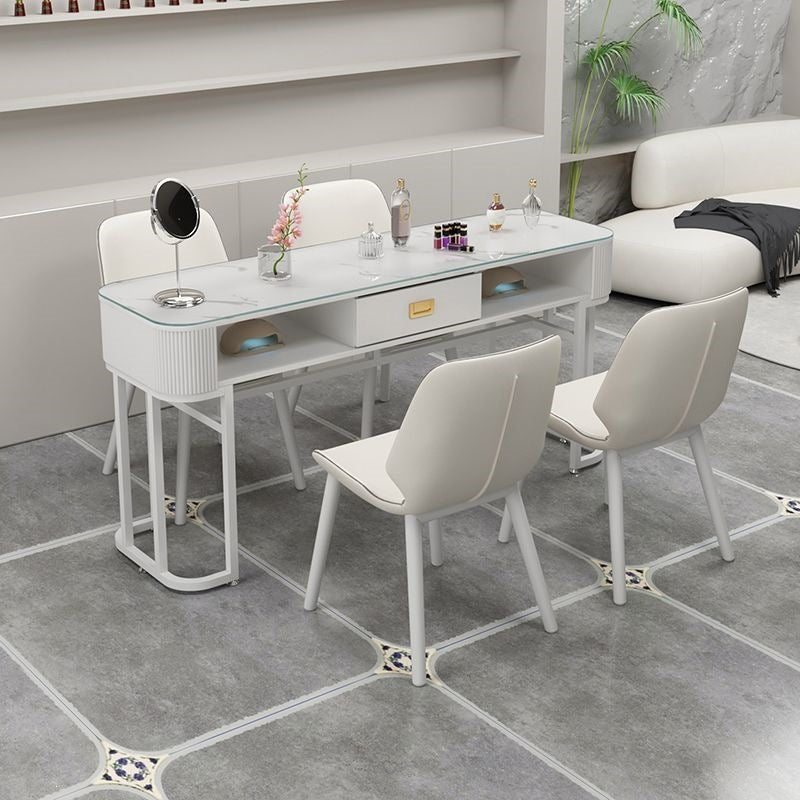 Table Stornfield