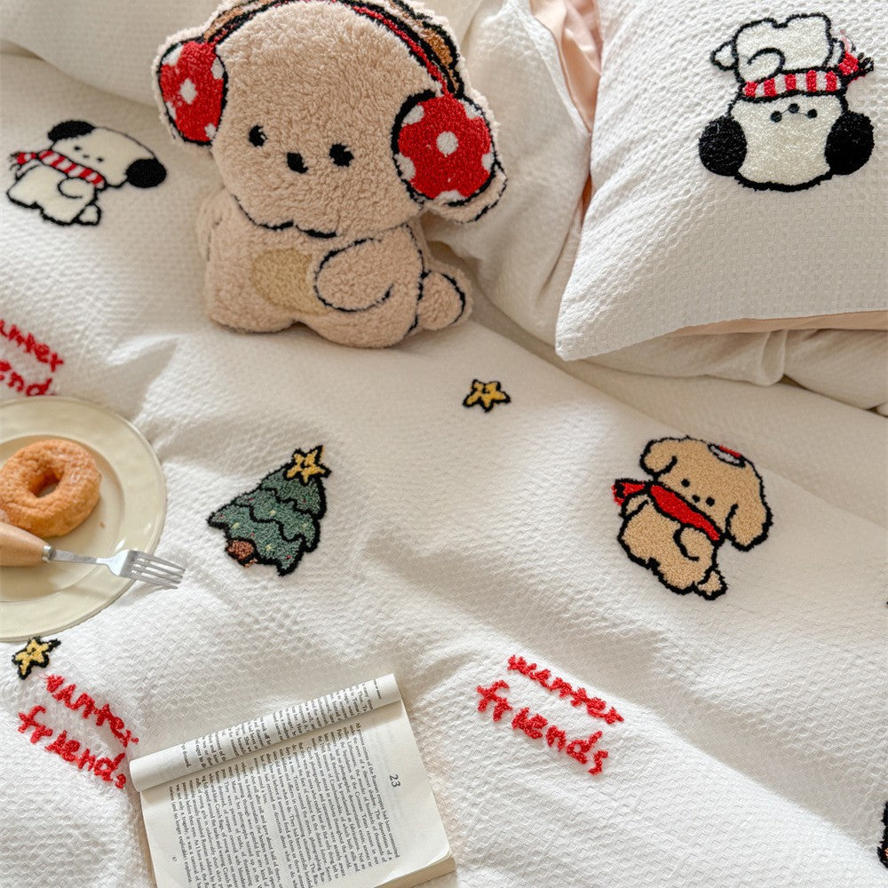 Quilted cotton bedding with cherry embroidery and reversible pillowcases