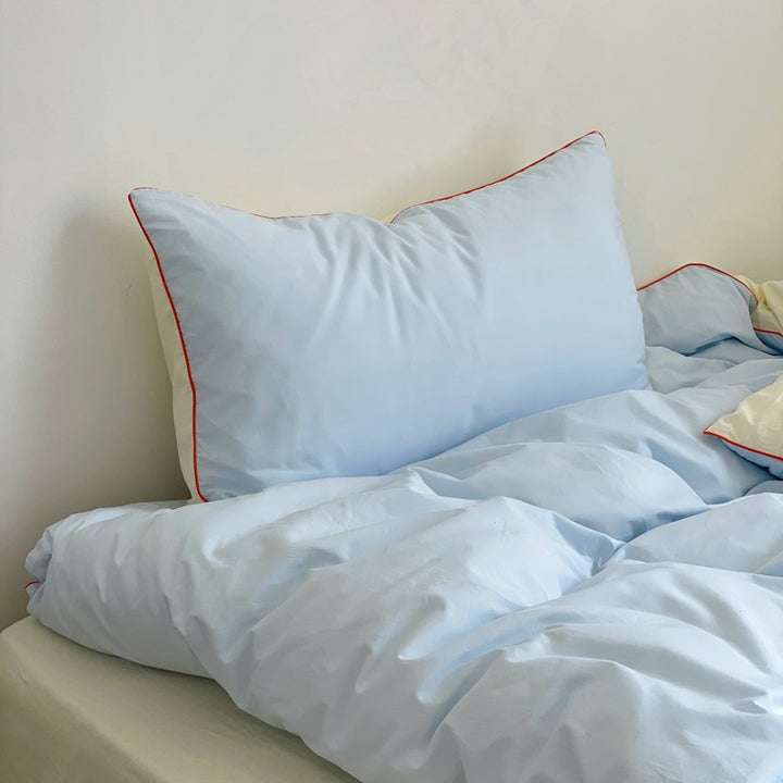 Premium cotton percale bedding set with reversible function and extra soft finish