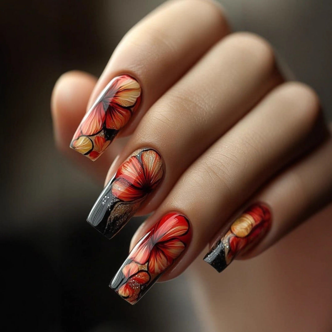 Artificial Nails In Elegant Flower Design Stornfield