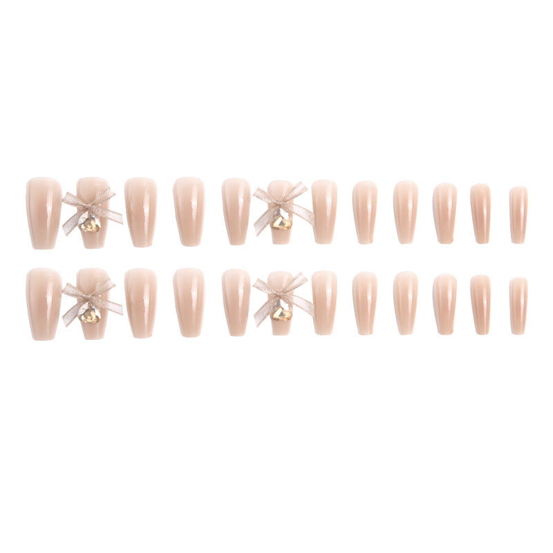 Artificial nail set with elegant 3D patterns and delicate accents Stornfield