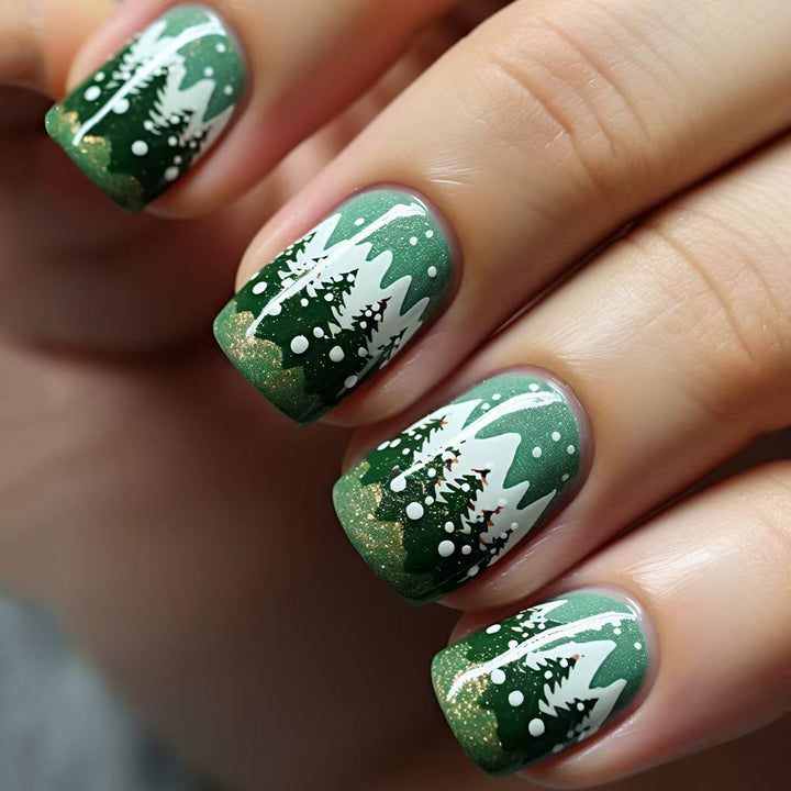 Artificial nails with winter-themed Christmas tree design Stornfield