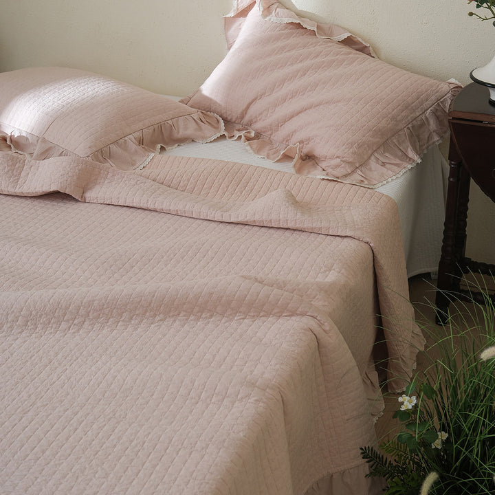 Quilted Cotton Bedspread Set with Ruffled Hem and Lace-Edge Pillow Shams