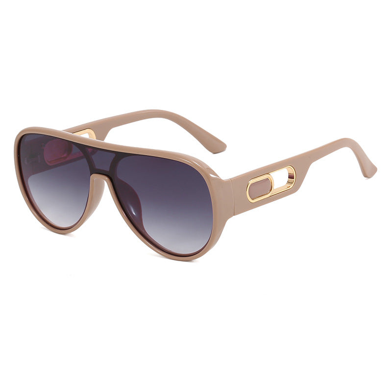 Ladies Elegant Oversize Sunglasses with Designer Details Stornfield