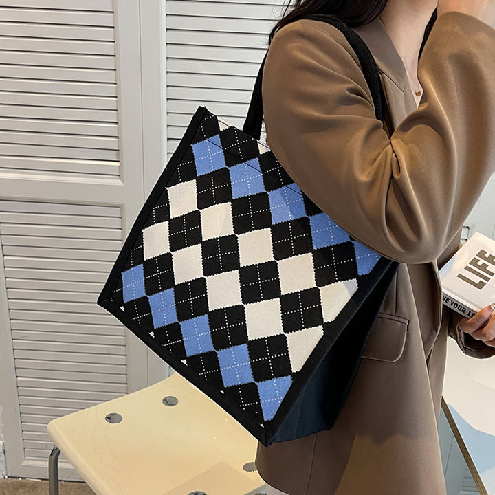 Elegant Checkered Pattern Tote Bag