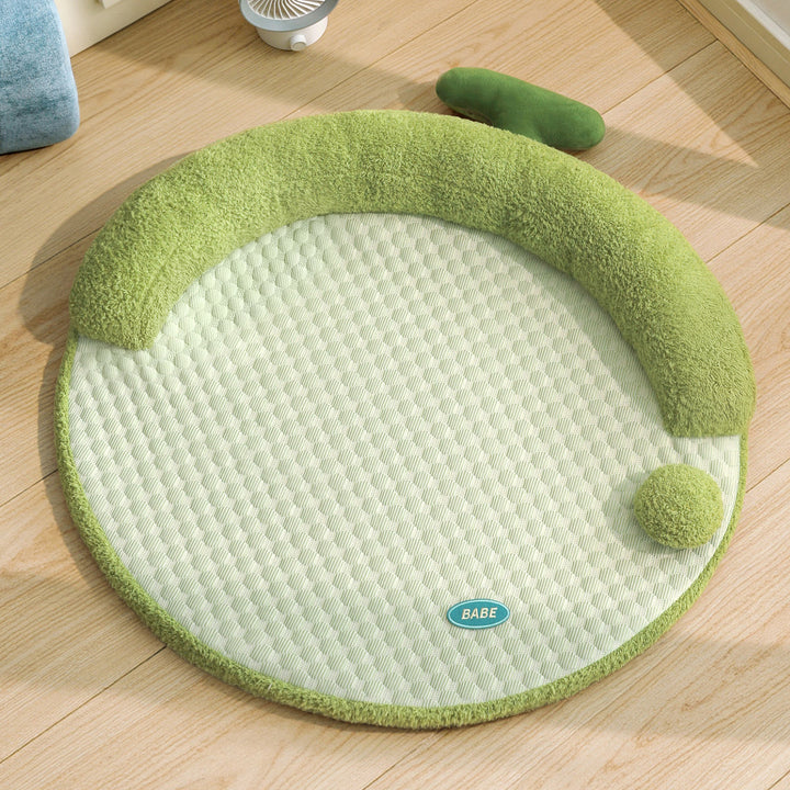 Unisex round baby crawling mat with ergonomic neck pillow and non-slip bottom Stornfield