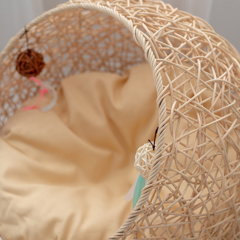 Cozy cat bed made of handwoven natural material Stornfield