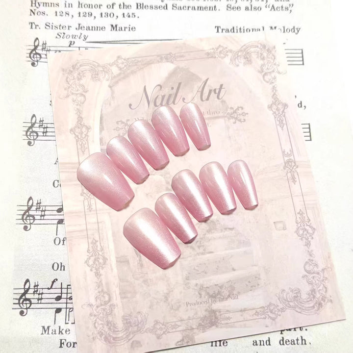 Shiny artificial nails with soft pink effect Stornfield