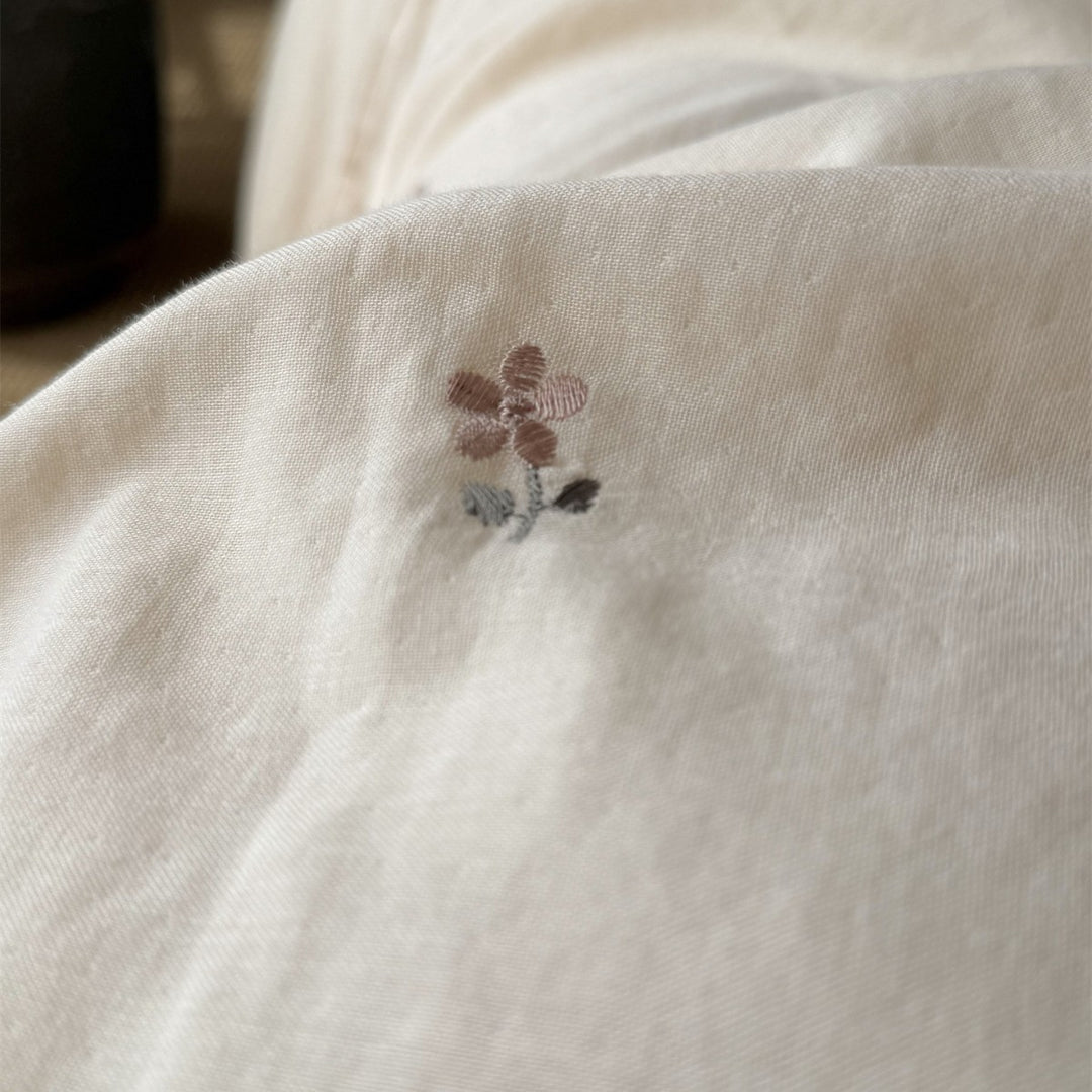 Embroidered Small-Scatter Floral Linen-Cotton Duvet Cover Set with Pillowcases