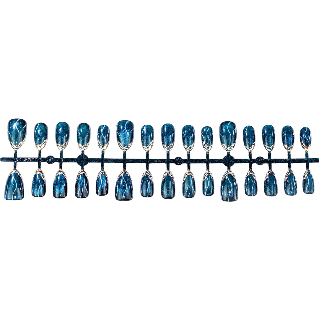 Sparkling Elegant Press-On Nail Art Kit