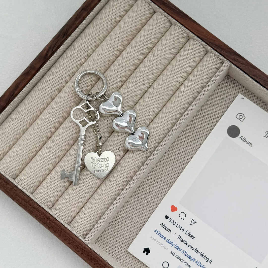 Artistic Heart-Shaped Keychain Stornfield