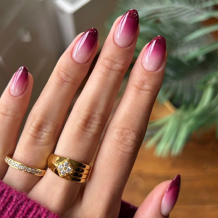 Nail set with elegant ombre color gradients Stornfield