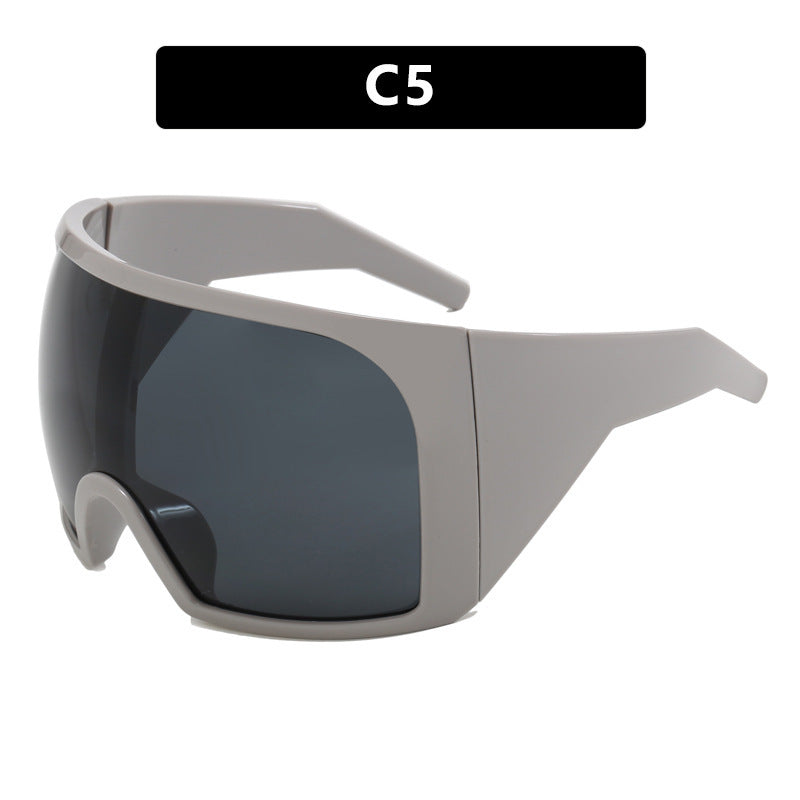 Ladies sporty sunglasses with aerodynamic design Stornfield