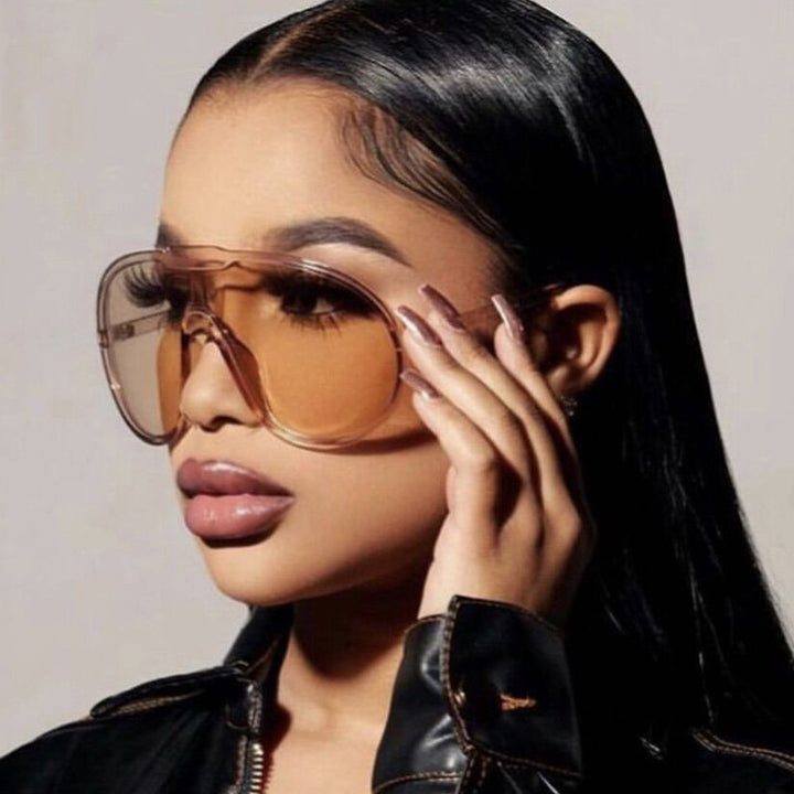 Women's futuristic transparent sunglasses with elegant shape Stornfield
