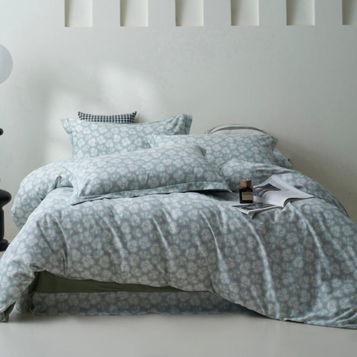 Bedding set made of cotton percale with geometric check pattern, breathable and easy to iron