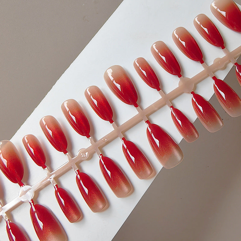 Artificial Nails in Elegant Ombre Look Stornfield