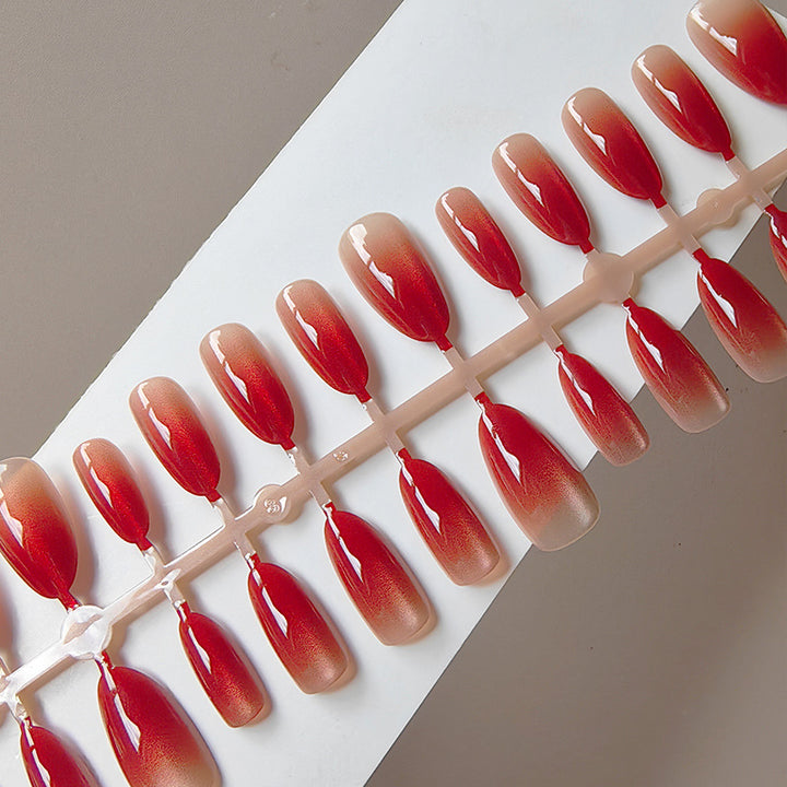 Artificial Nails in Elegant Ombre Look Stornfield