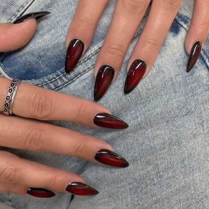 Artful stiletto nails with ombre effect Stornfield