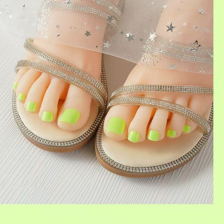 Elegantly designed toenails Stornfield