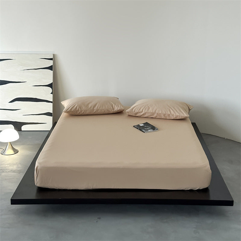 Fine jersey fitted sheet set with extra-elastic around rubber and smooth finish