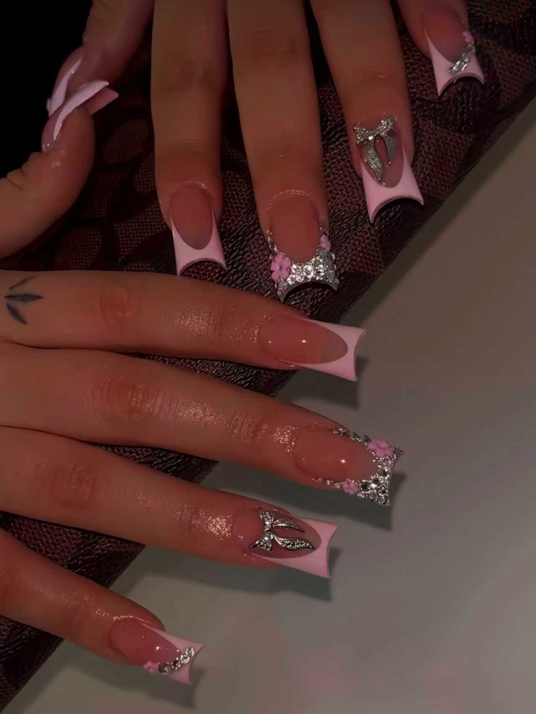 Glamorous Nail Art Extensions Stornfield