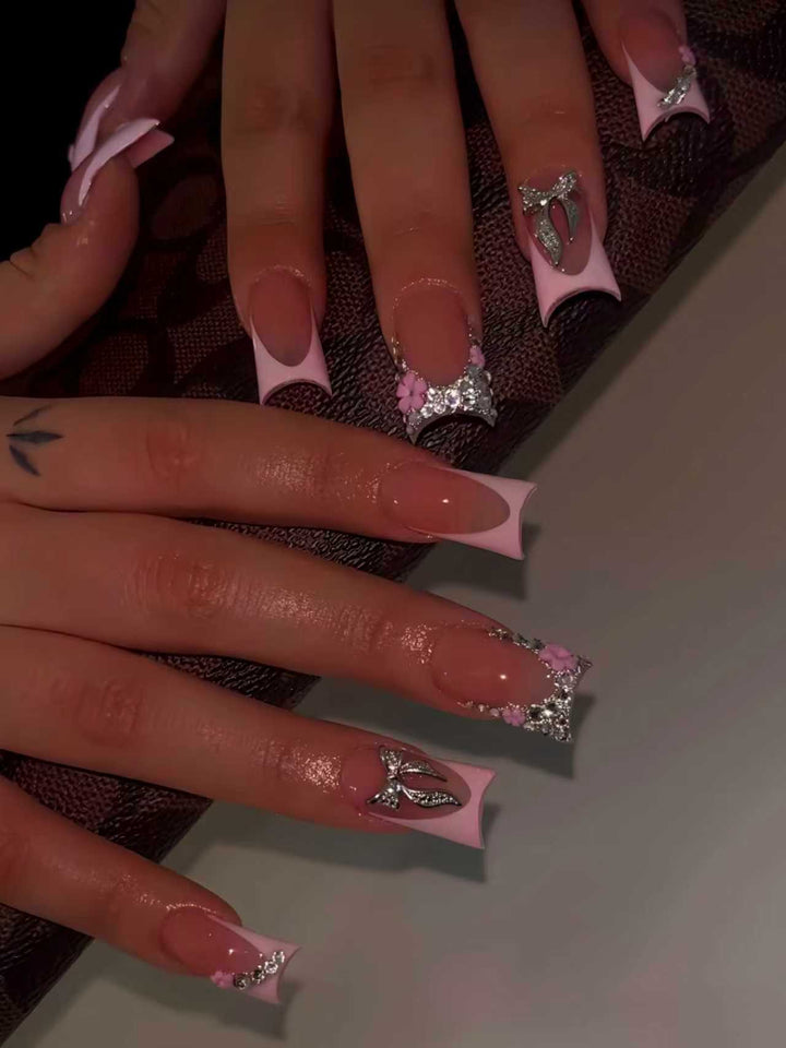 Glamorous Nail Art Extensions Stornfield