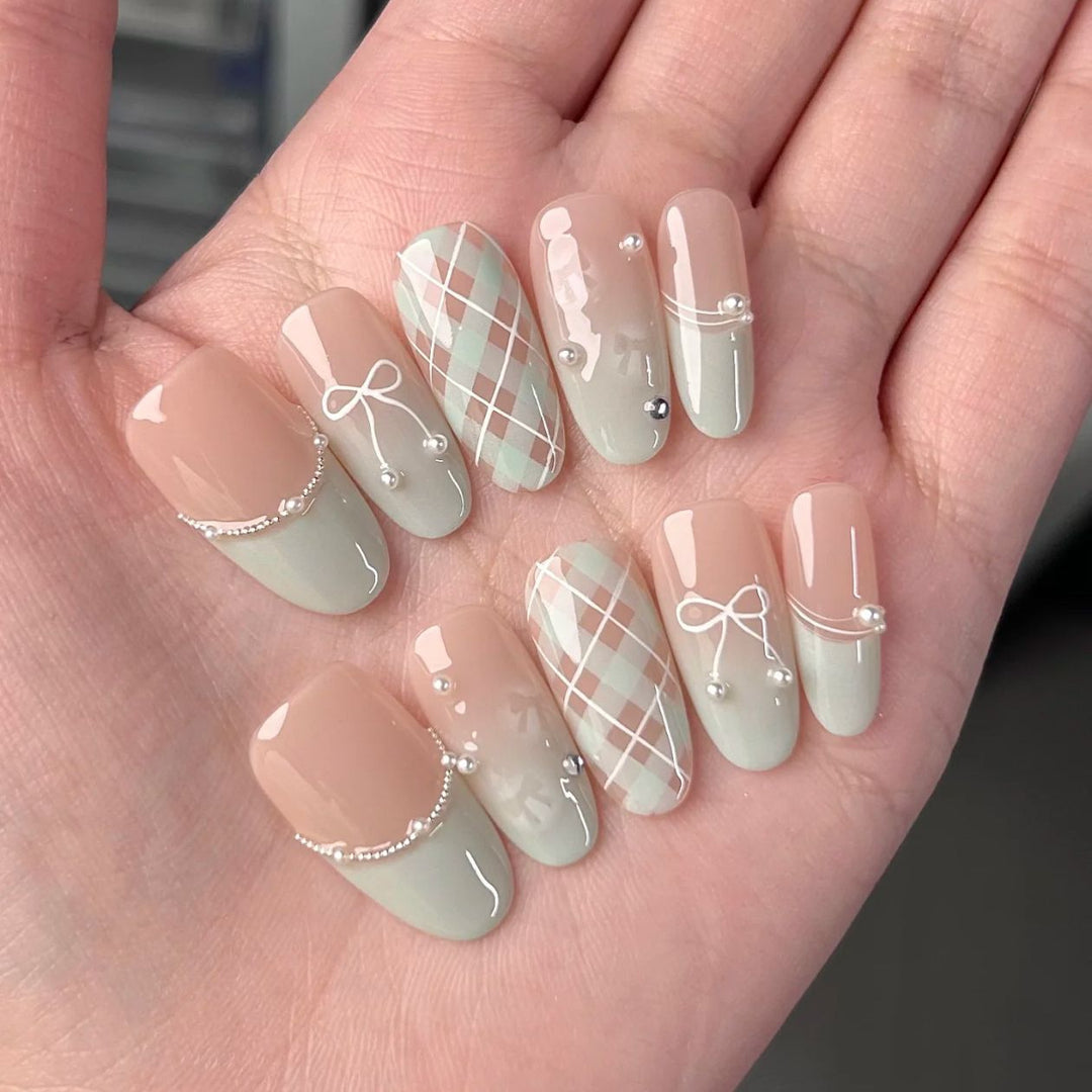 Artistic Press-On Nail Set Stornfield