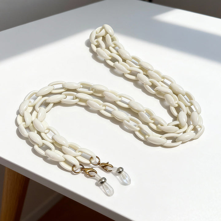 Fashionable Eyewear Chain Stornfield