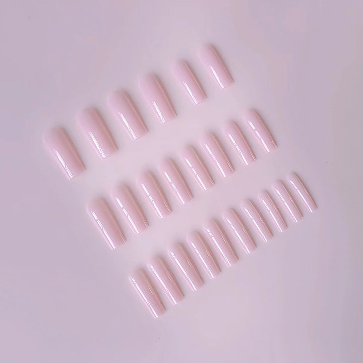 Artificial nail set with elegant gloss and modern design Stornfield
