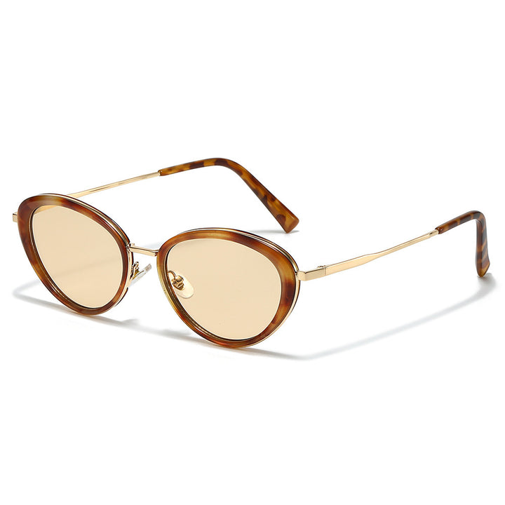 Retro-Inspired Cat-Eye Sunglasses with Tortoise Shell Accents Stornfield
