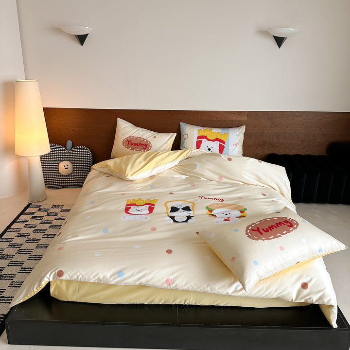 Bedding set with check pattern and playful dog print