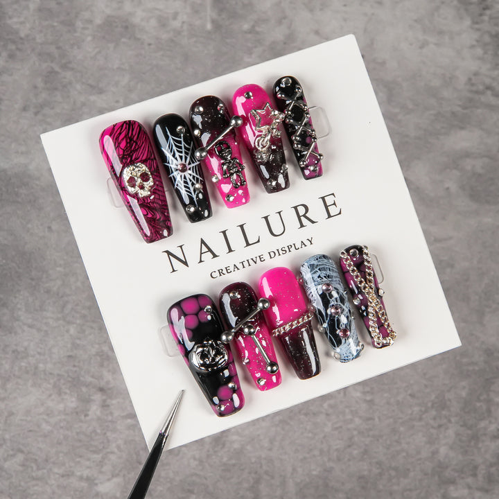 Artistic Gothic Press-On Nail Set