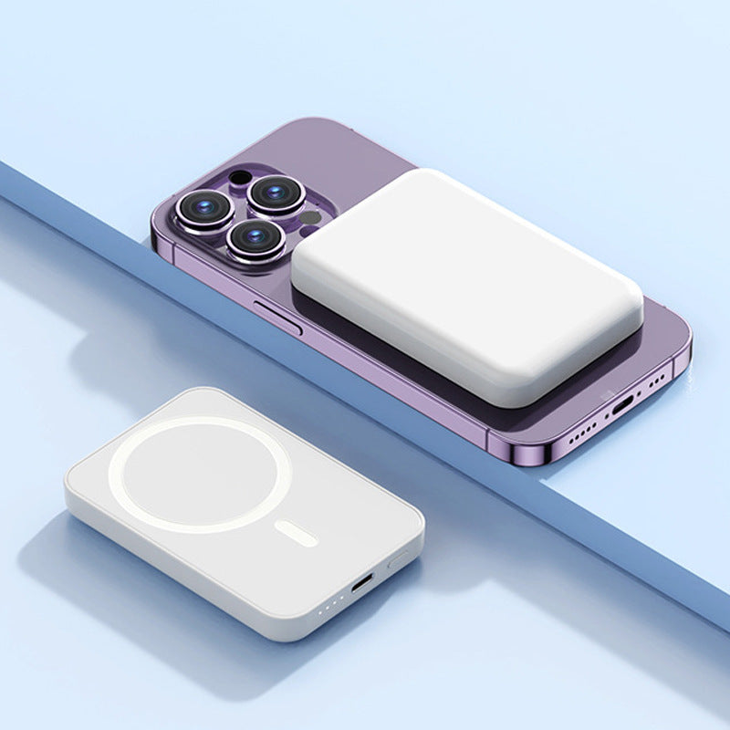 Magnetic portable power bank from Stornfield