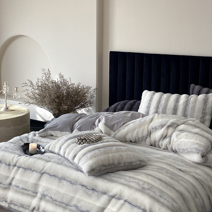 Luxury faux fur blanket with matching ribbed decorative pillow